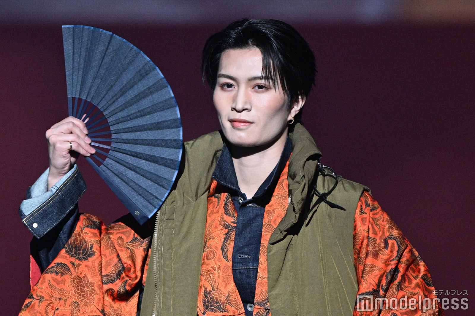 ACEes那須雄登、人生初ランウェイ ミリタリー×和コーデで圧巻オーラ