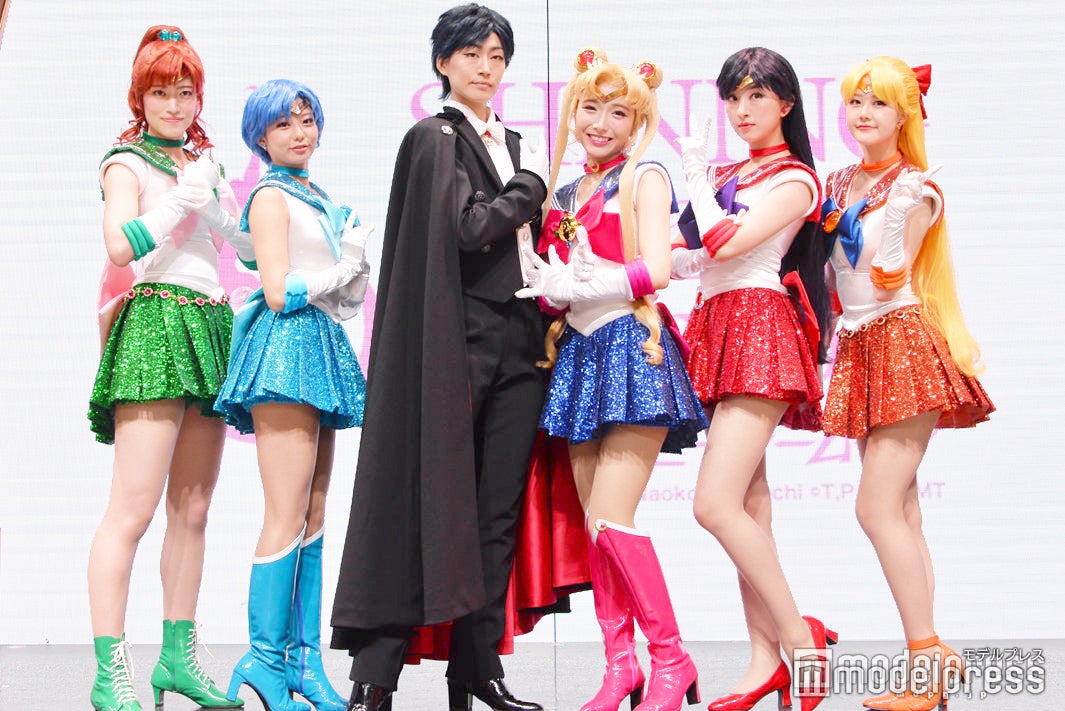 セーラー戦士とタキシード仮面が集合（C）モデルプレス