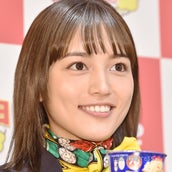 川口春奈 変装なしの 電車通勤 ショットに驚きの声 遭遇したい モデルプレス