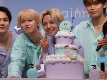 JO1川尻蓮 バースデーサプライズに笑顔もメンバーから「10日前っすよ！」ツッコミ浴びる