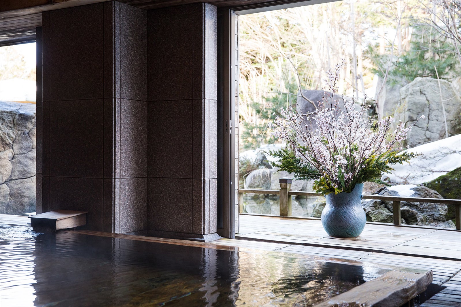 大浴場／画像提供：星野リゾート