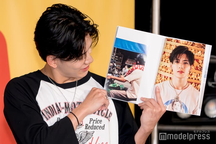 小波津志(C)モデルプレス