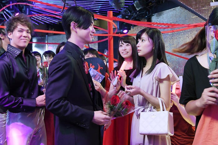 千葉雄大、芳根京子/「高嶺の花」第7話より(C)日本テレビ