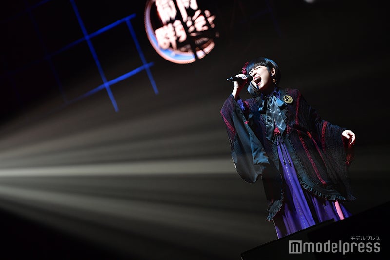 （C）モデルプレス