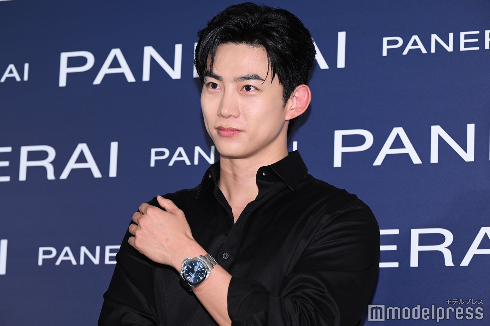 2PM　テギョン⑭ 2PMオク・テギョン、来日イベントで147万円超え高級時計着用