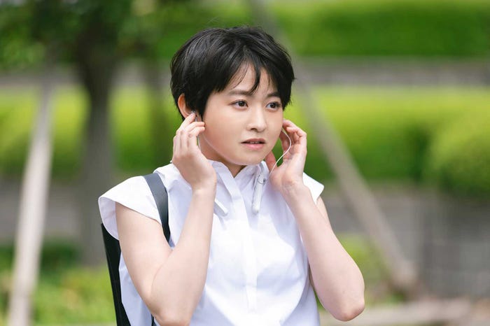 伊藤万理華(C)「お耳に合いましたら。」製作委員会