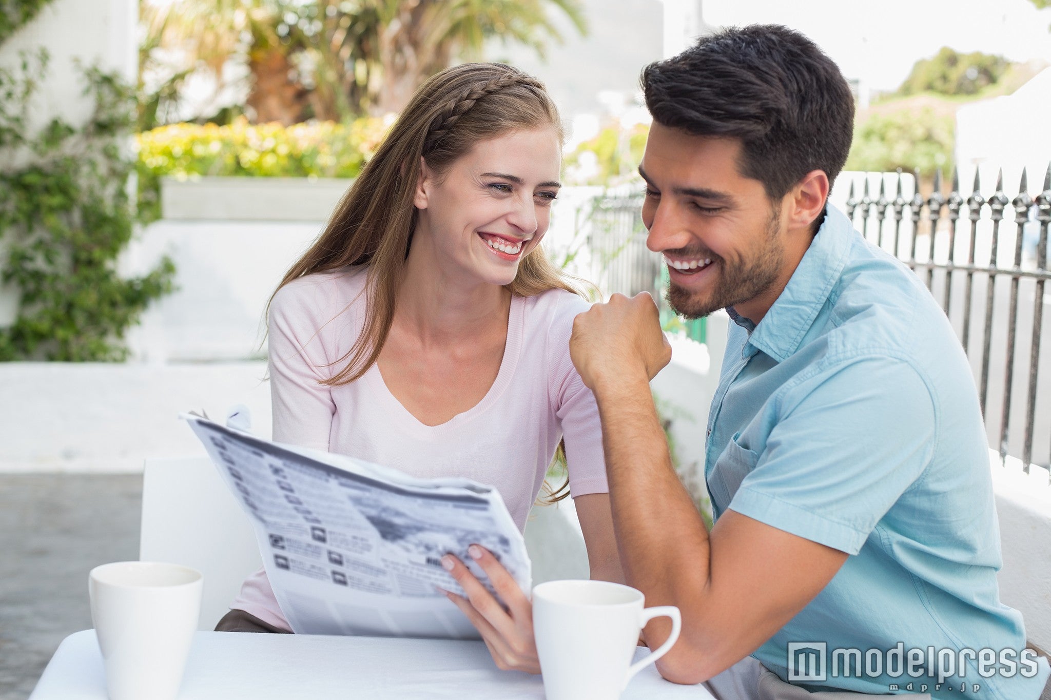 場を和ませるような会話を心がけて（Photo by lightwavemedia）