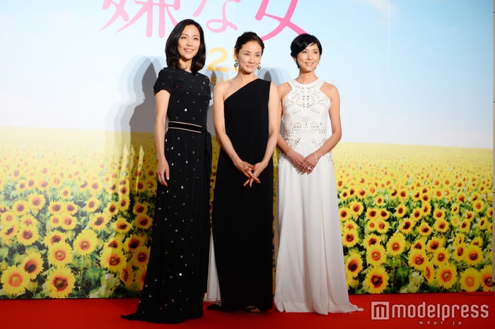 (左から)木村佳乃、吉田羊、黒木瞳(C)モデルプレス