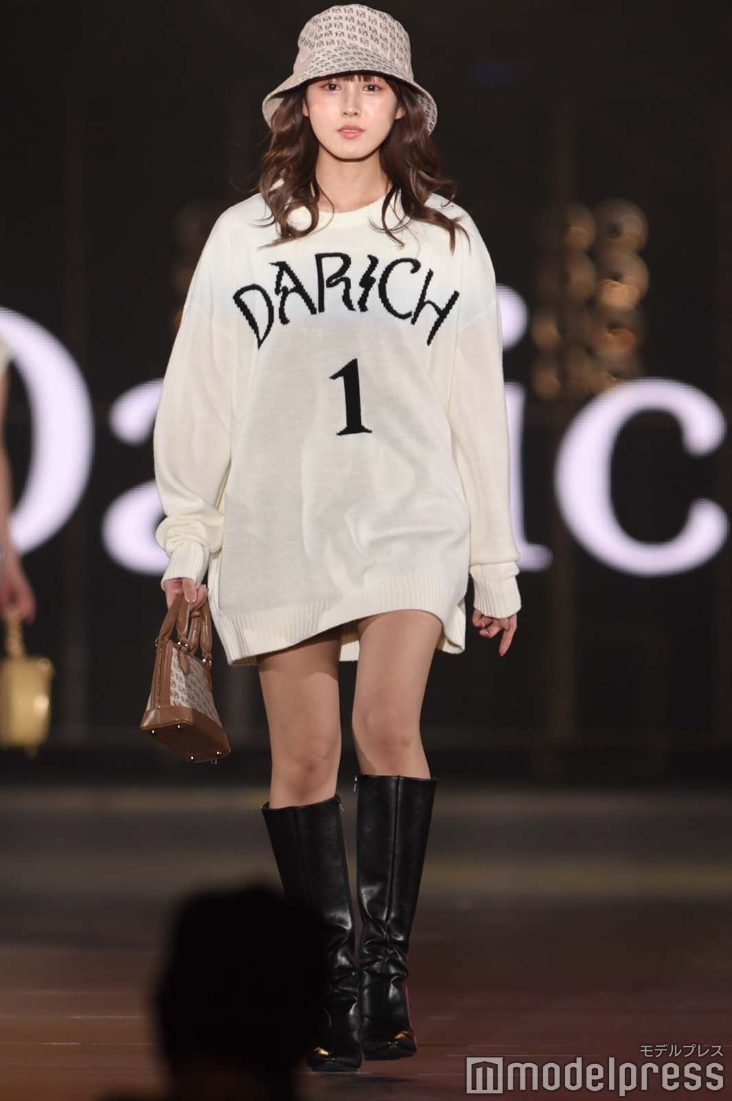 鹿の間（C）モデルプレス