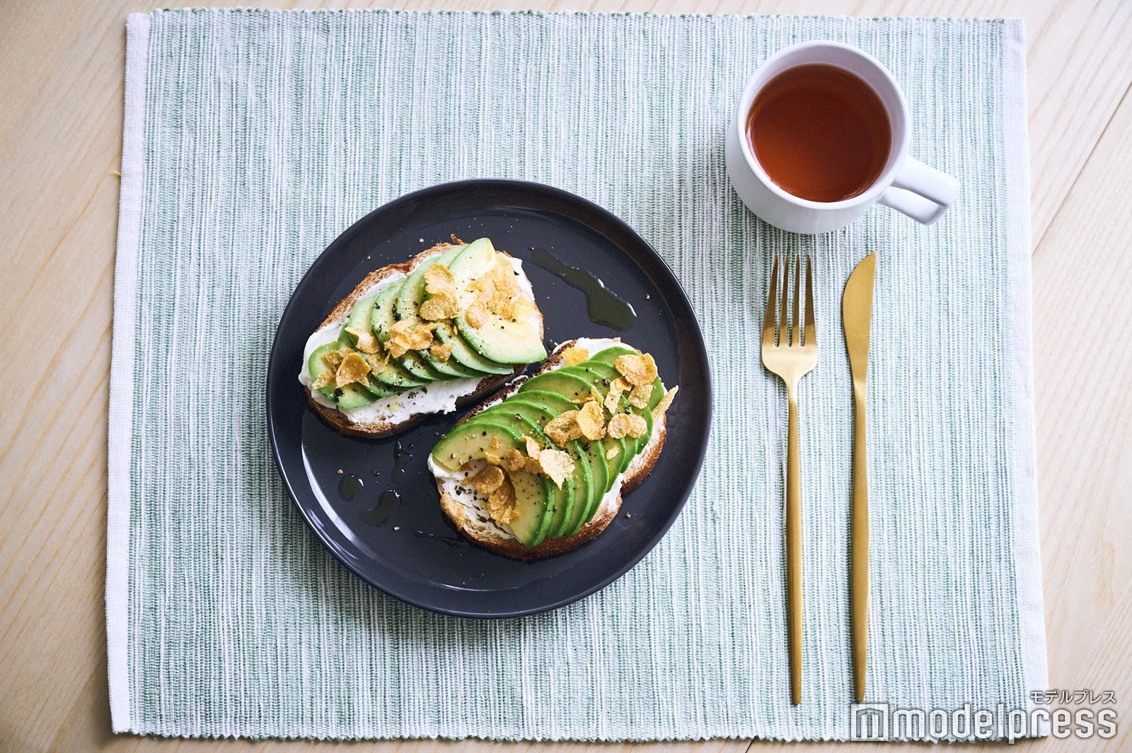 アボカドトースト（コーンフロスティ使用）（C）モデルプレス