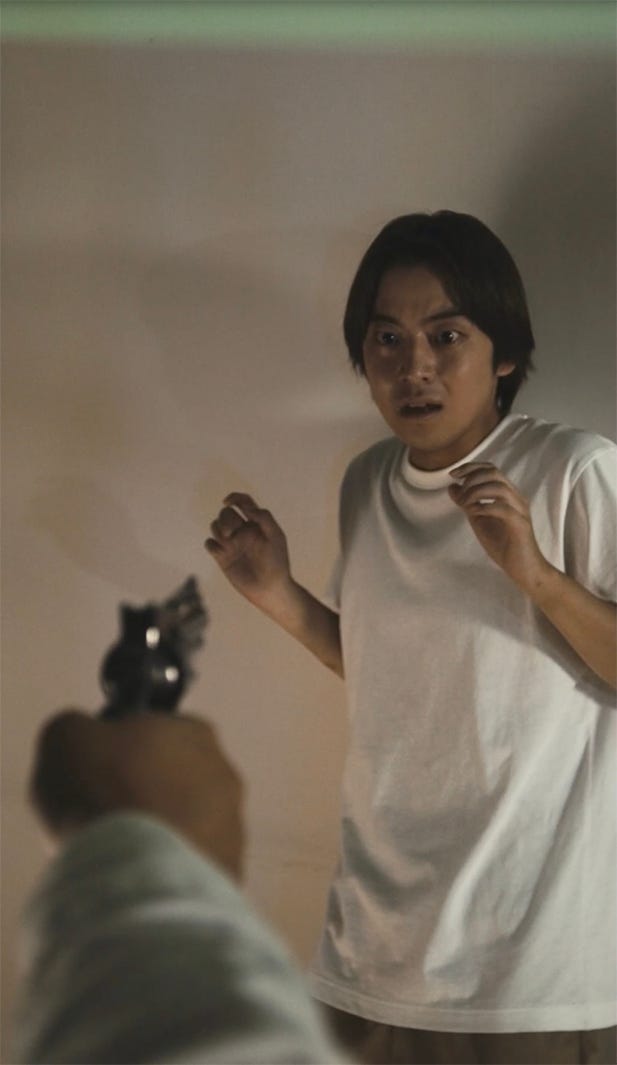 八神慶仁郎「バニーキッチン」(C)DMMショート