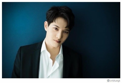 CNBLUEイ・ジョンヒョン「生きるのが難しく重い」心境吐露に心配の声