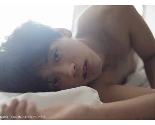 竹内涼真、ベッドで魅せる大人の色気 “初見せ”を凝縮