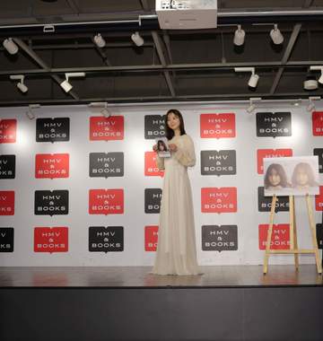 凄すぎ 佐々木希38歳がイベント現る→顔ドアップ撮影しても無敵だった なんだこの透明感は！完璧な美形に無駄なし 実物見たファンも「可愛すぎて言葉が」「本物の美人」
