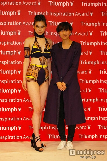 古屋綾さん（右）