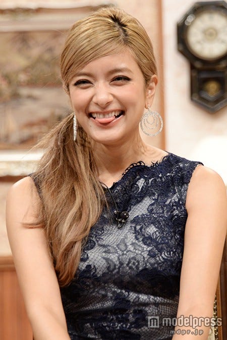 ローラ