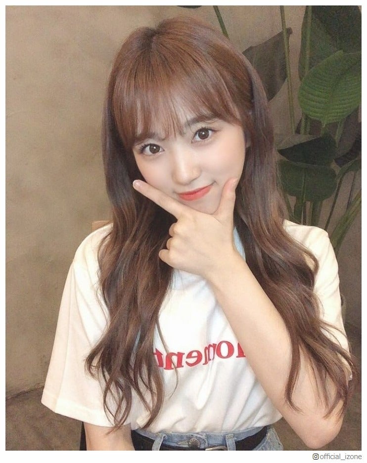 【美女たちのTシャツ特集】IZ*ONE矢吹奈子・乃木坂46堀未央奈「NiziU」MAYUKA…個性豊かな着こなし続々