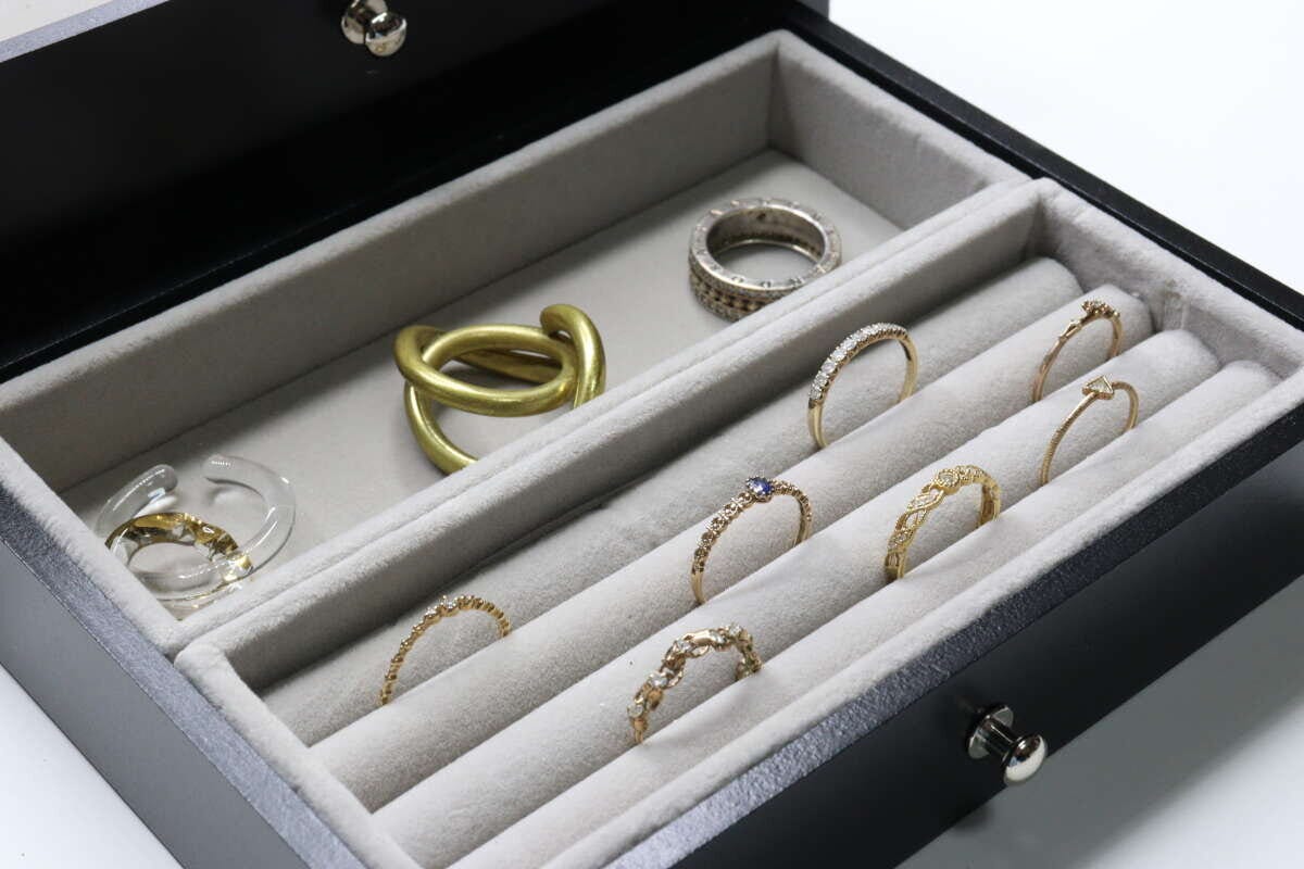 ダイソー　アクセサリーボックス　カスタム　アクセサリーボックス