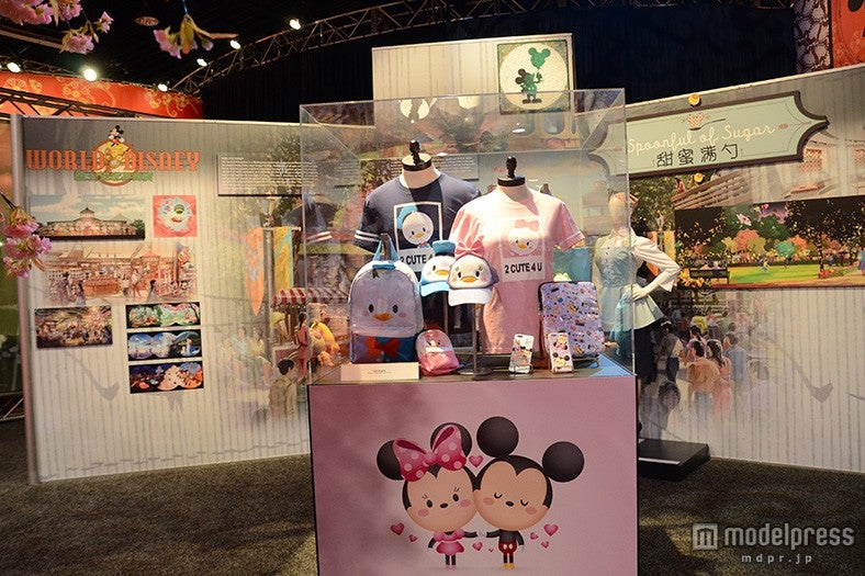 上海ディズニーリゾートのブース、グッズ