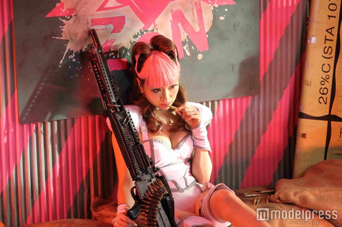 CYBERJAPAN DANCERS・KAZUE