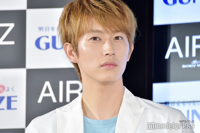 杉野遥亮(ブロンドヘア)/イベント写真より:2018年7月撮影 (C)モデルプレス