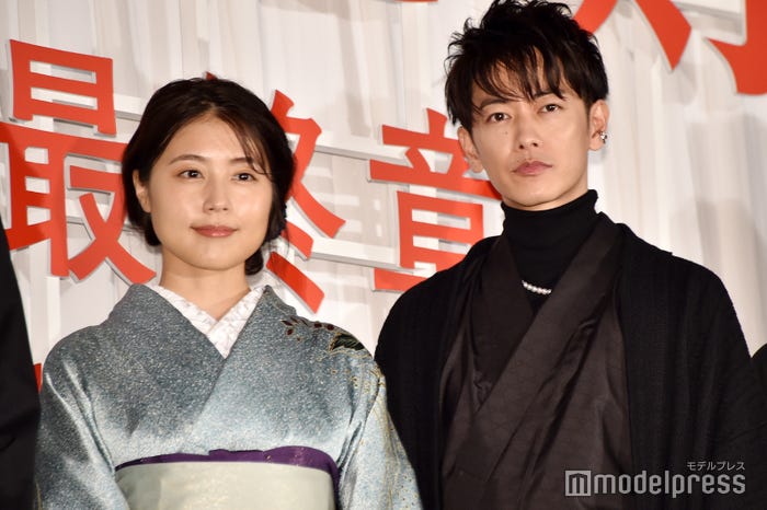 有村架純、佐藤健(C)モデルプレス