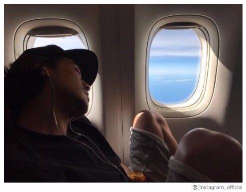 赤西仁、無防備な寝姿を激写される「もう最高」「天使」歓喜の声殺到