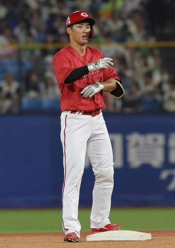 広島・中村奨 自身初！二塁打3本 完封負け阻止につながる一打含む長打ショー「前半戦何もできていない。取り返せるよう」