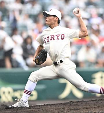 拓大紅陵・宮沢和聖「応援に圧倒された」赤く染まった一塁側アルプスから大声援 背番号9が7回無失点で34年ぶり初戦突破導く「試合になったら関係ない」