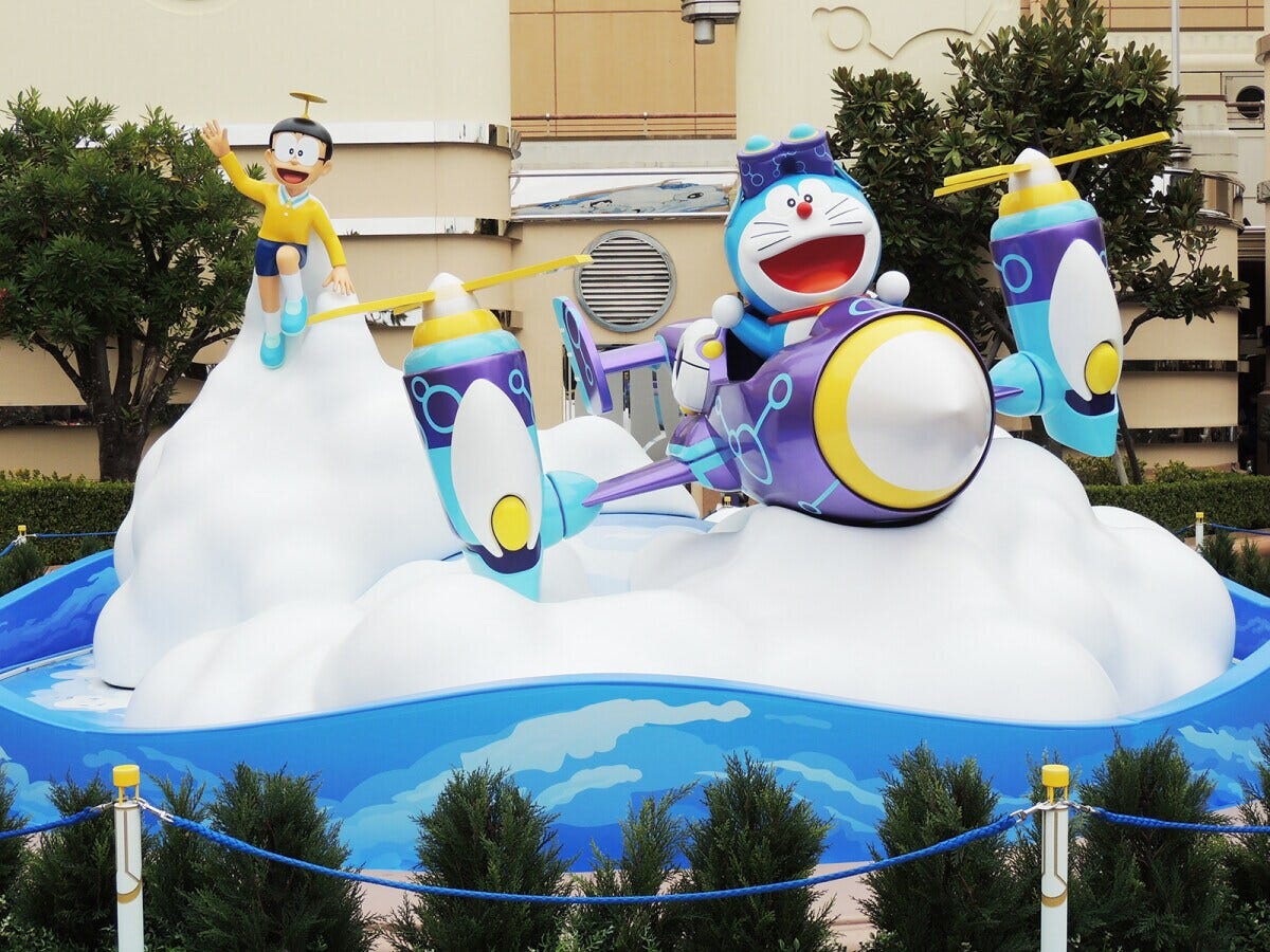 ドラえもんとのび太の前で記念撮影もできます