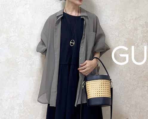 あえてワンサイズ上げが正解!GUシアーシャツで40代の腕も腰もお尻まわりもカバー