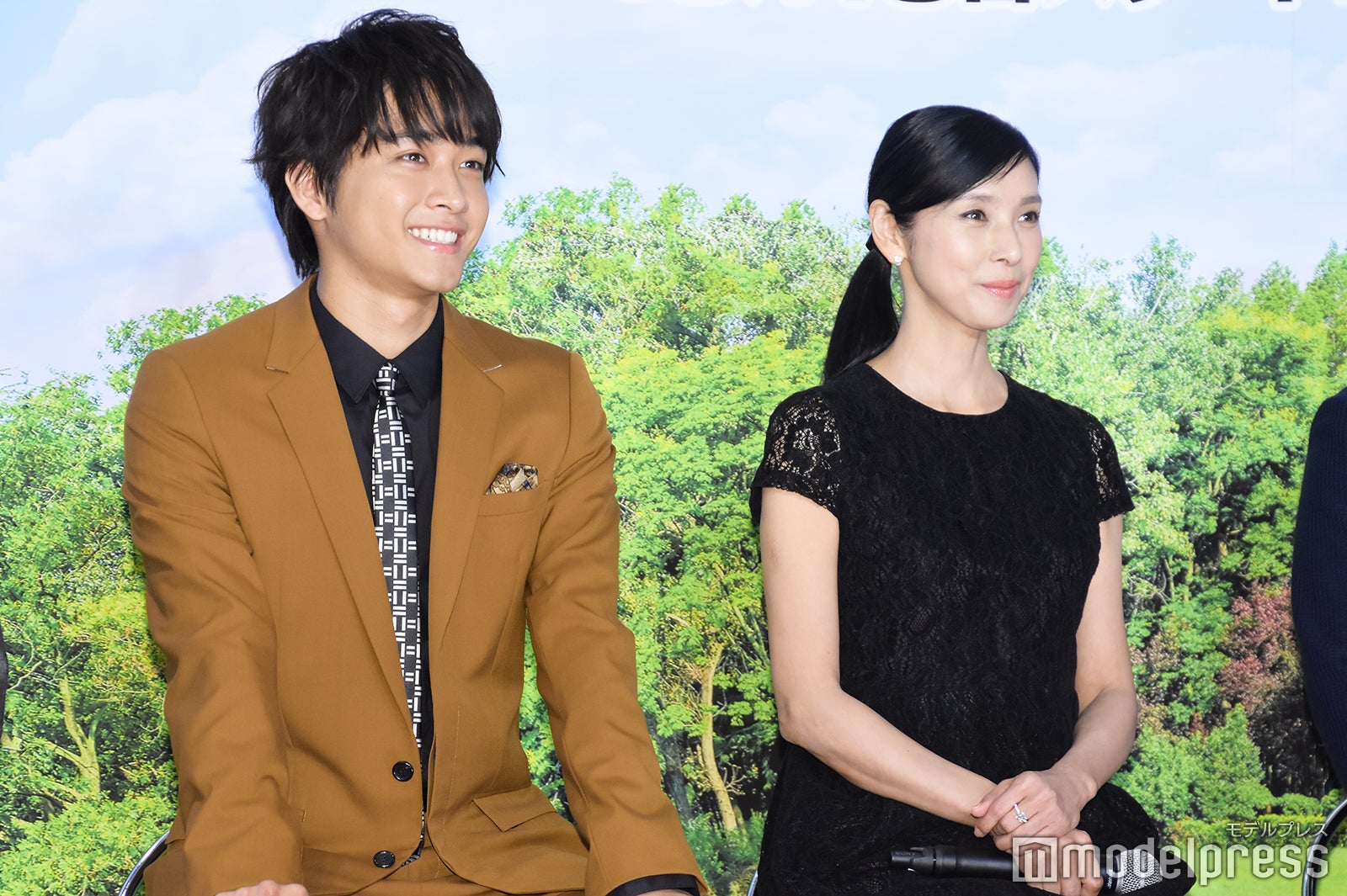 佐藤寛太、黒木瞳（C）モデルプレス