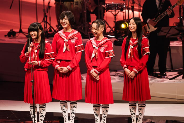 新しい学校のリーダーズ(C)CEIPA/MUSIC AWARDS JAPAN2025