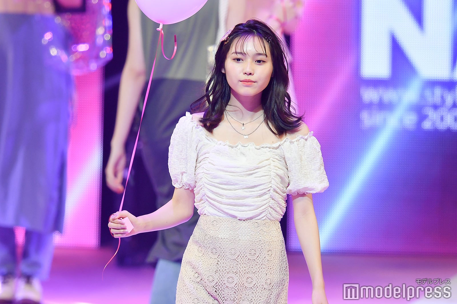秋田汐梨（C）モデルプレス