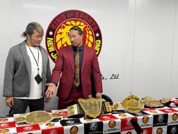 2冠・辻陽太 世界王座を“分解” 「IWGPヘビー級王座」5年ぶり復活 棚橋社長「新日本の歴史の重みをつないでいってくれ」