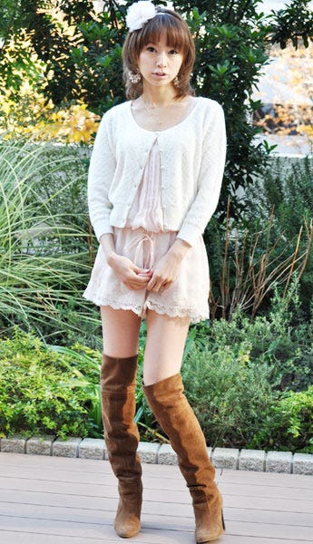 鈴木亜美(衣装はすべて私物)