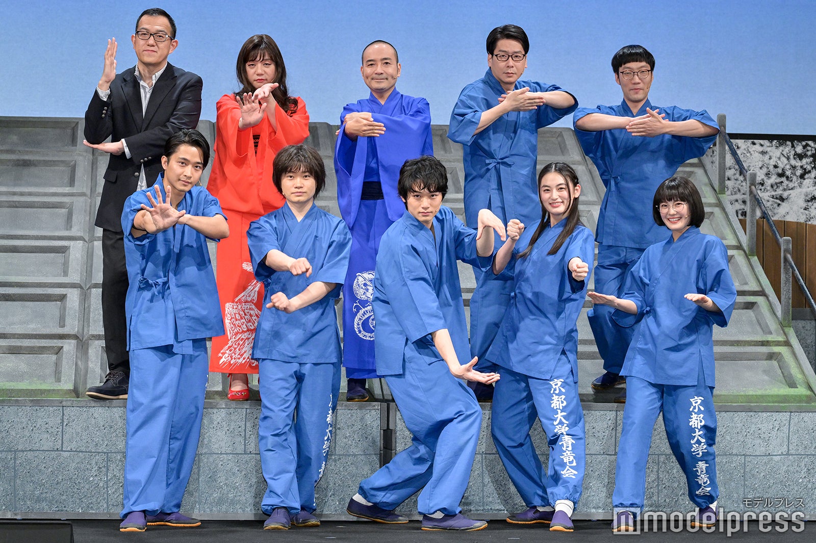 （前列左から）佐藤寛太、鳥越裕貴、中川大輔、八木莉可子、清宮レイ（後列左から）上田誠氏、槙尾ユウスケ、岩崎う大、浦井のりひろ、平井まさあき（C）モデルプレス