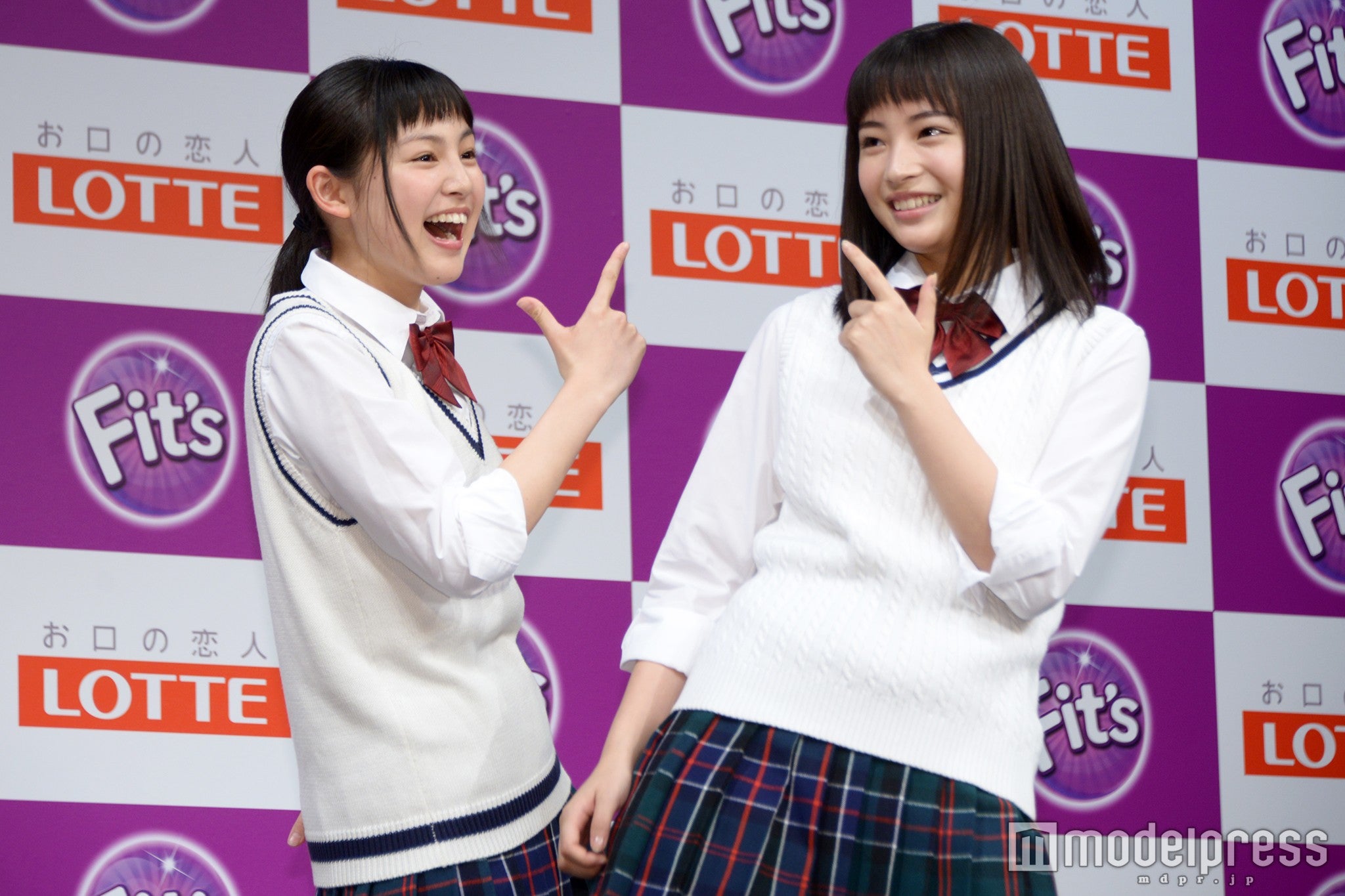 南乃彩希＆広瀬すず（C）モデルプレス