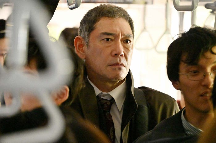 杉本哲太「ペンディングトレイン―8時23分、明日 君と」第1話より(C)TBS