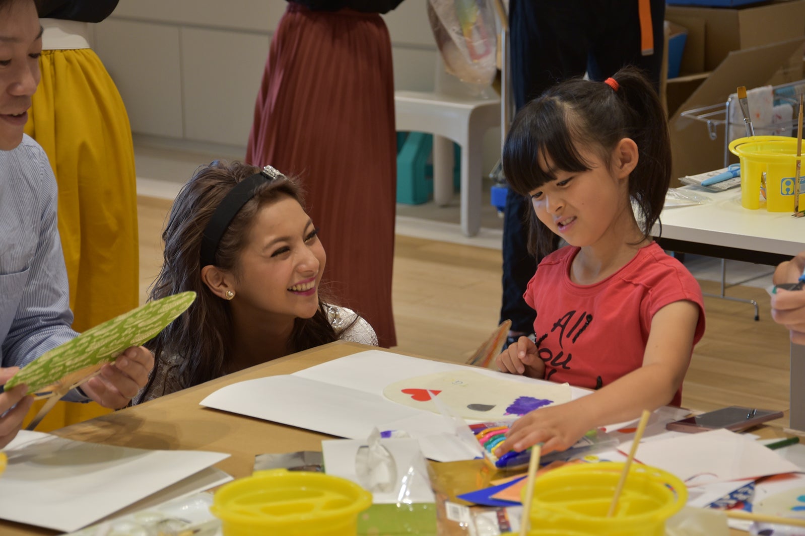 （左）ゆきぽよ（提供写真）