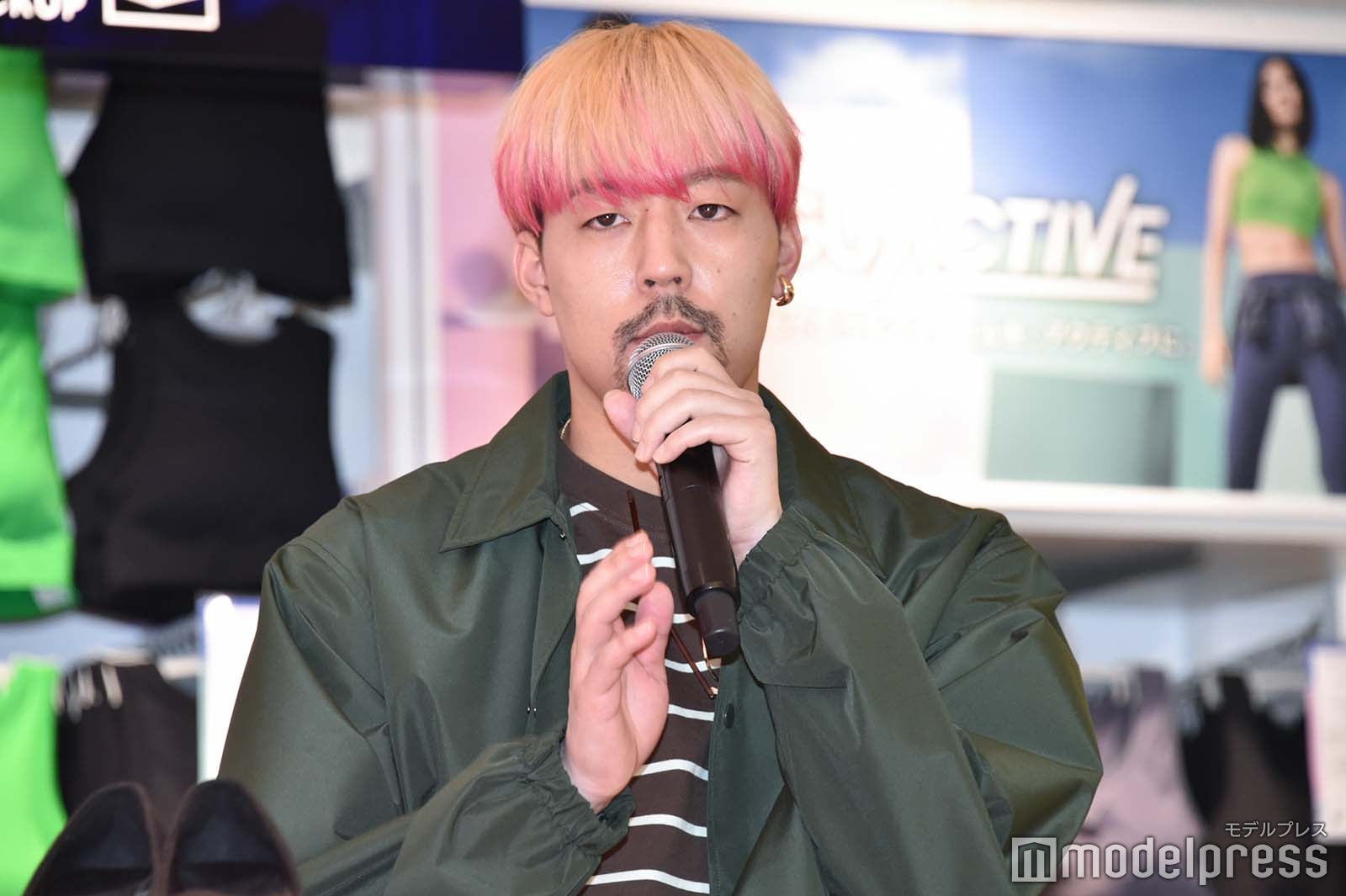 世界（C）モデルプレス