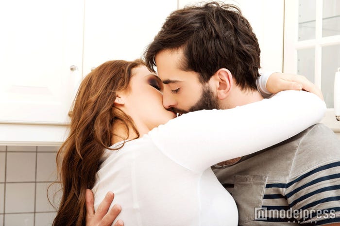 男性が胸キュンするキス後の可愛い言動7つ 男心くすぐられる!(Photo by Piotr Marcinski/Fotolia)