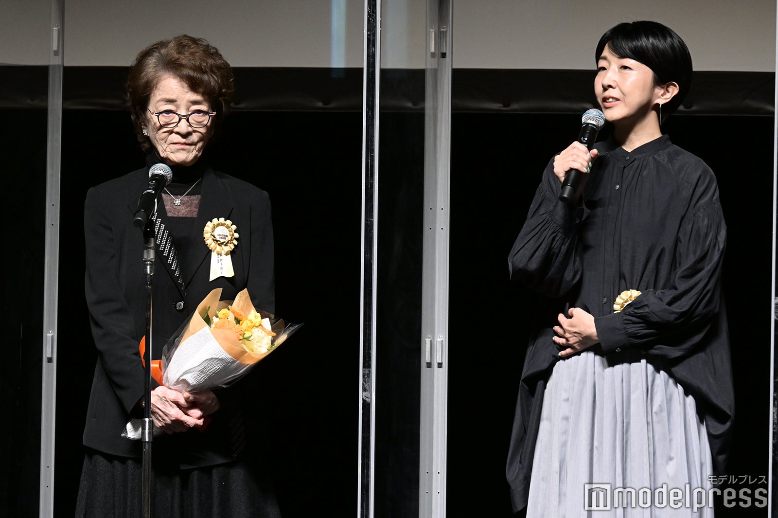 （左）倍賞千恵子 （C）モデルプレス