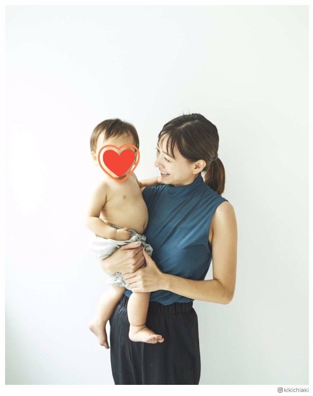 伊藤千晃、息子との2ショット公開　1歳の誕生日に感慨