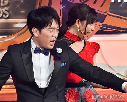 安住アナ、今年もピンク・レディー踊る 感極まり涙目<レコ大>