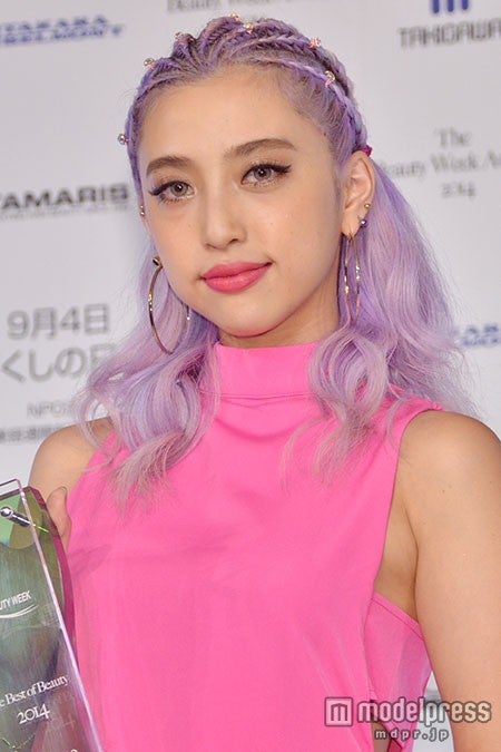 進化形ギャル ネオギャル 植野有砂 カラーリングは 10日に1度 モデルプレス