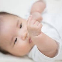 生後4~6カ月の赤ちゃんあるある!? つい笑ってしまう瞬間4選
