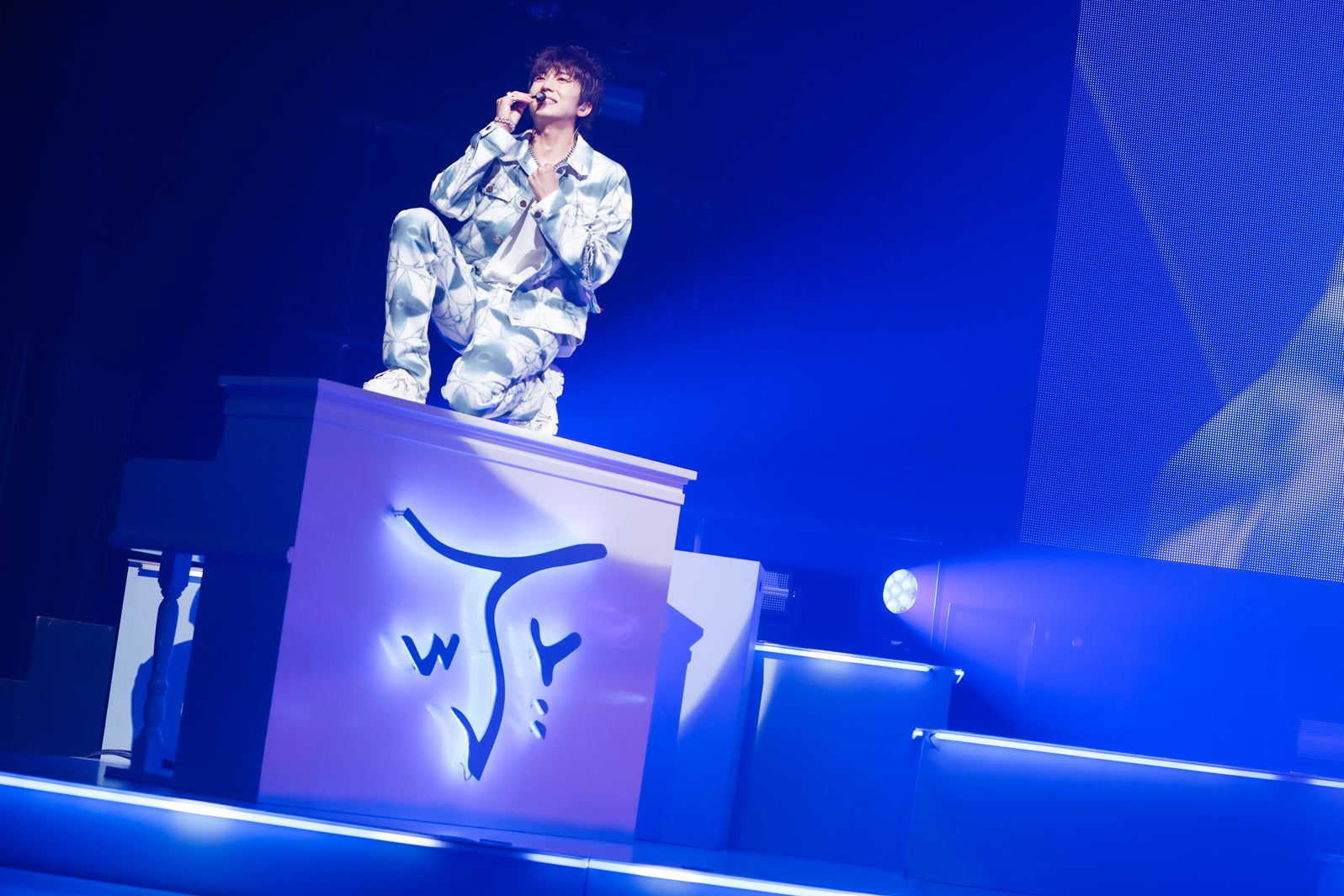 ウヨン／撮影：石井亜希（田中聖太郎写真事務所）