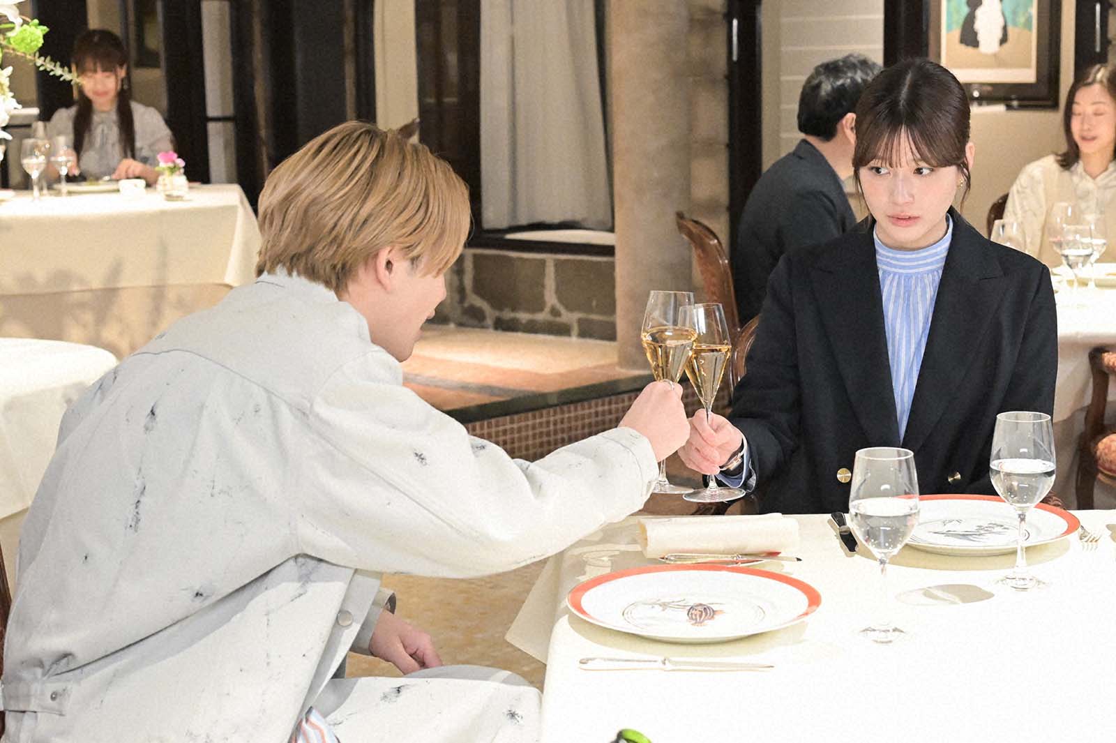 宮世琉弥、生見愛瑠「くるり～誰が私と恋をした？～」第2話より（C）TBS