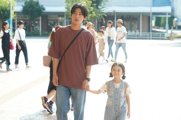 目黒蓮、泉谷星奈「海のはじまり」第9話より(C)フジテレビ